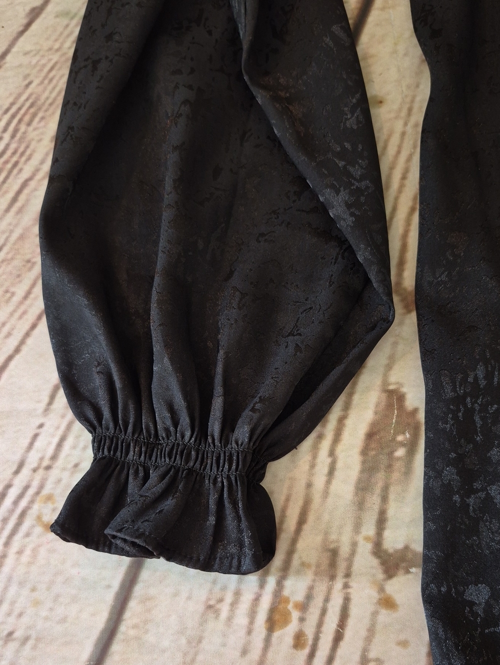 Black Crinkle Print Long Sleeve Top - Picture 8 of 8